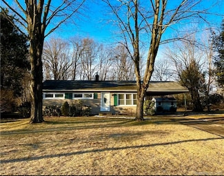 67 Dogwood Dr, Southington, CT 06489