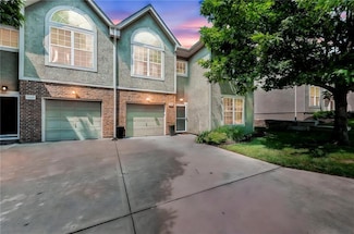 15828 W 61st St, Shawnee, KS 66217