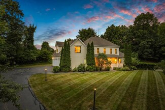 371 Tibbetts Hill Rd, Goffstown, NH 03045
