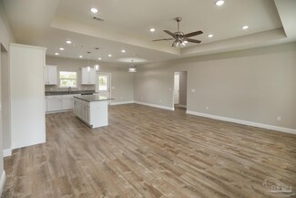 7840 Chetwood Dr, Milton, FL 32570