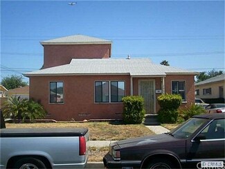 2057 W 94th Place, Los Angeles, CA 90047