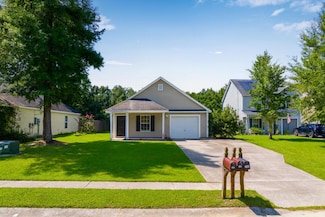 129 Ducane St, Summerville, SC 29483