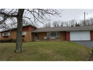418 E Main St, Richmond, OH 43944