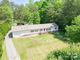 1668 Lane Rd, Mount Holly, NC 28120