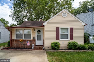 219 Carvel Rd, Pasadena, MD 21122