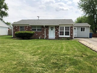 125 Tracy Rd, Whiteland, IN 46184