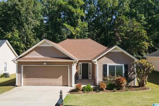 118 Saint Charles Dr, Helena, AL 35080