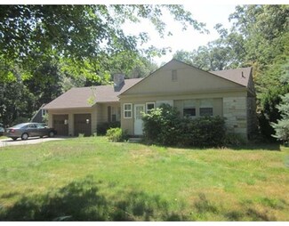 199 River Rd, Andover, MA 01810
