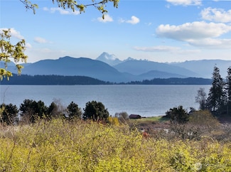 5998 Dunthorne Rd, Anacortes, WA 98221