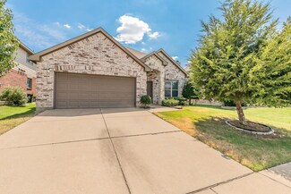 4424 Padre Ct, Fort Worth, TX 76244