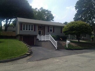 42 N Fairview St, Johnston, RI 02919