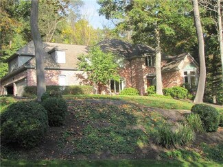 100 Dogwood Ln, Blawnox, PA 15238