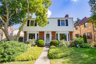 131 Stratford Rd, Des Plaines, IL 60016