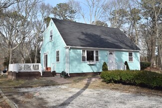 140 Mitchells Way, Hyannis, MA 02601