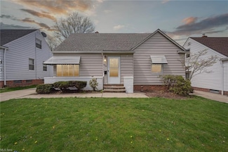 1712 E 238th St, Euclid, OH 44117