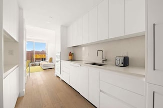 95 Grattan St Unit 3A, Brooklyn, NY 11237