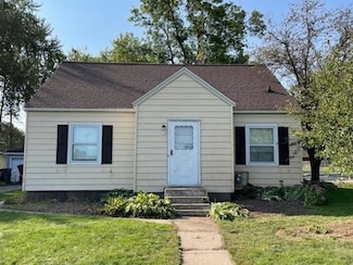 700 S Palmetto Ave, Marshfield, WI 54449