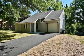 8618 Monmouth Dr, Upper Marlboro, MD 20772
