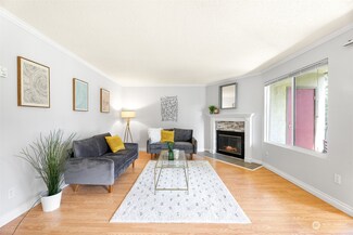 16200 NE 12th Ct Unit C40, Bellevue, WA 98008