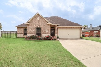 2411 Avenue M, Nederland, TX 77627