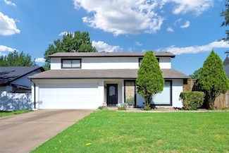 2707 Colonial Dr, Carrollton, TX 75007