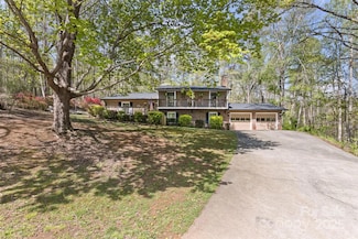 3474 Crestwood Dr, Morganton, NC 28655