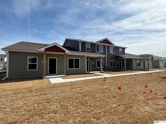 2141 Aaron Way, Fremont, NE 68025