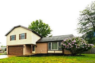 53 Old Farm Cir, Buffalo, NY 14218