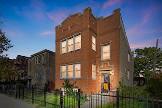 4016 W Crystal St, Chicago, IL 60651