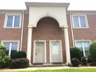 1556 Kirby Pkwy, Memphis, TN 38120