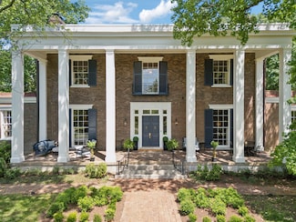 1800 Grey Pointe Dr, Brentwood, TN 37027