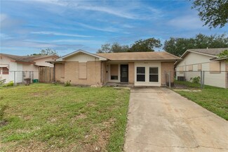 4829 Larkspur Ln, Corpus Christi, TX 78416