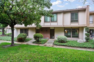 2943 N Cottonwood St Unit 11, Orange, CA 92865