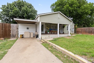 2135 Custer Dr, Dallas, TX 75216