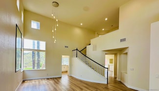 7179 Park Village Rd, San Diego, CA 92129