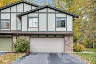4208 Thornhill Ln, Saint Paul, MN 55127