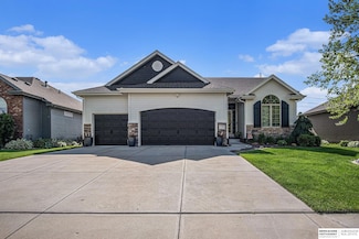 826 S 201st St, Elkhorn, NE 68022