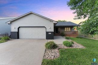 1508 E Old Hickory St, Sioux Falls, SD 57104