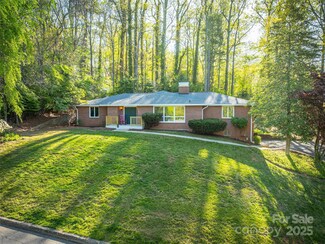 31 Pheasant Dr, Asheville, NC 28803