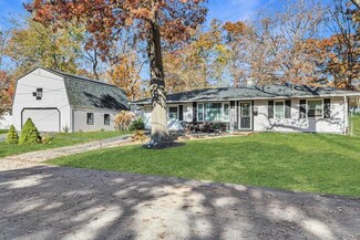 124 Sharon St, Brockton, MA 02302