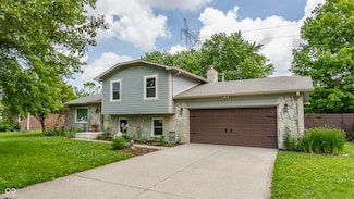 8015 Ridgegate Dr E, Indianapolis, IN 46268