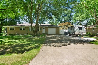 1202 25th Place, Chesterton, IN 46304