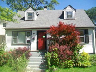 1619 Greenwood St, Evanston, IL 60201