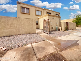 4416 E Riverside St, Phoenix, AZ 85040