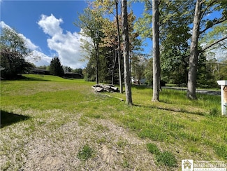 127 Warwick Rd, Jamestown West, NY 14701