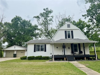 1006 Chicago Ave, Danville, IL 61832