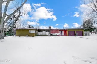 1408 Winghaven Dr, Lima, OH 45805