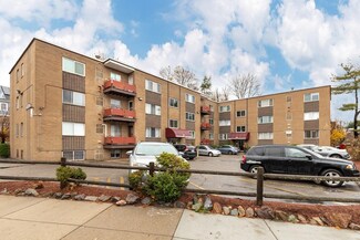 120 Bradlee St Unit 5, Hyde Park, MA 02136