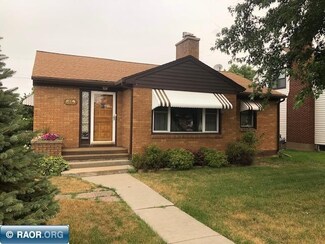 819 6th St S, Virginia, MN 55792