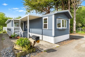 2348 Meadowbrook Dr, Eureka, CA 95503